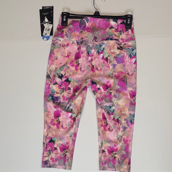 Skechers Pink Floral Capris - Picture 2 of 10